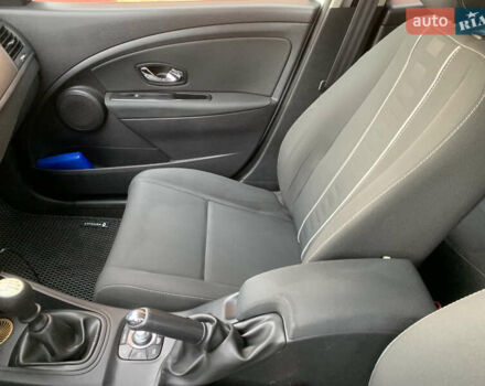 Белый Рено Меган, объемом двигателя 1.46 л и пробегом 290 тыс. км за 6500 $, фото 8 на Automoto.ua