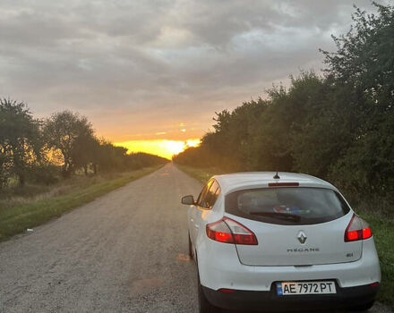 Белый Рено Меган, объемом двигателя 1.5 л и пробегом 309 тыс. км за 7990 $, фото 9 на Automoto.ua