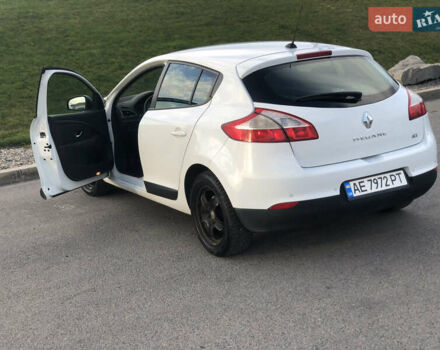 Белый Рено Меган, объемом двигателя 1.5 л и пробегом 309 тыс. км за 7990 $, фото 5 на Automoto.ua