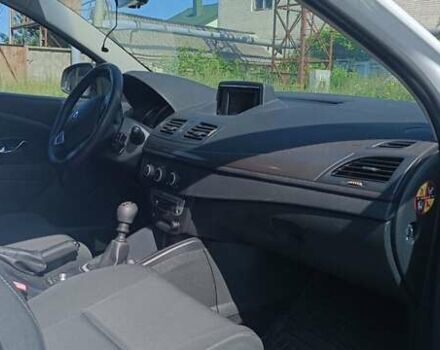 Белый Рено Меган, объемом двигателя 1.46 л и пробегом 197 тыс. км за 6000 $, фото 5 на Automoto.ua