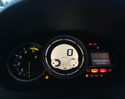 Рено Меган 2012 в Днепре (Днепропетровске) на Automoto.ua Белый Рено Меган, объемом двигателя 1.5 л и пробегом 215 тыс. км за 7650 $, фото 9 на Automoto.ua