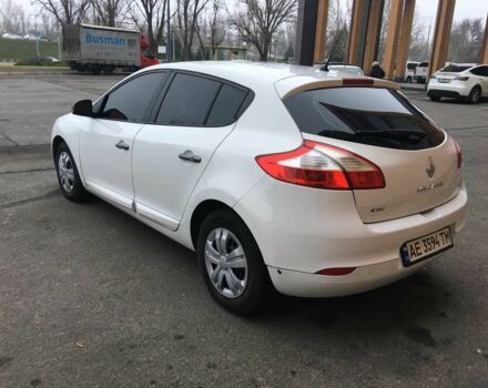 Рено Меган 2012 в Днепре (Днепропетровске) на Automoto.ua Белый Рено Меган, объемом двигателя 1.5 л и пробегом 215 тыс. км за 7650 $, фото 13 на Automoto.ua