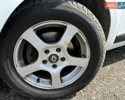 Білий Рено Меган, об'ємом двигуна 1.5 л та пробігом 270 тис. км за 5200 $, фото 4 на Automoto.ua