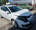 Білий Рено Меган, об'ємом двигуна 1.6 л та пробігом 250 тис. км за 3000 $, фото 1 на Automoto.ua