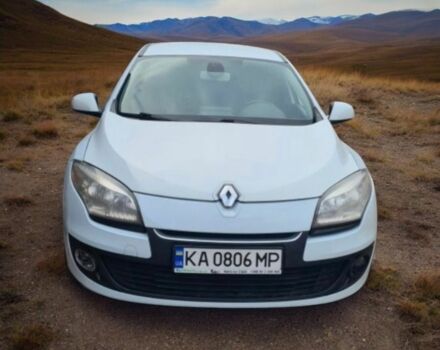 Белый Рено Меган, объемом двигателя 1.5 л и пробегом 185 тыс. км за 5300 $, фото 2 на Automoto.ua
