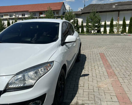 Белый Рено Меган, объемом двигателя 1.46 л и пробегом 271 тыс. км за 6800 $, фото 2 на Automoto.ua