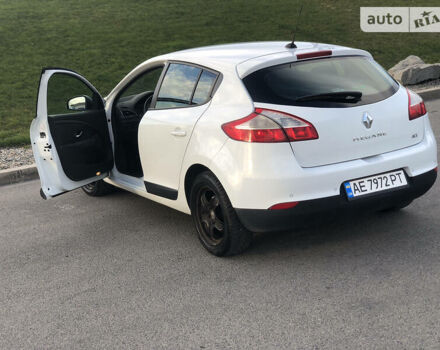 Белый Рено Меган, объемом двигателя 1.5 л и пробегом 309 тыс. км за 7990 $, фото 14 на Automoto.ua