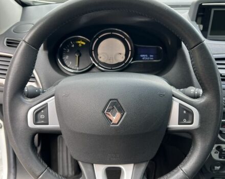 Рено Меган 2012 у Луцьку на Automoto.ua Білий Рено Меган, об'ємом двигуна 1.5 л та пробігом 189 тис. км за 9700 $, фото 5 на Automoto.ua