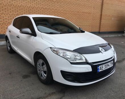 Рено Меган 2012 в Днепре (Днепропетровске) на Automoto.ua Белый Рено Меган, объемом двигателя 1.5 л и пробегом 215 тыс. км за 7650 $, фото 10 на Automoto.ua