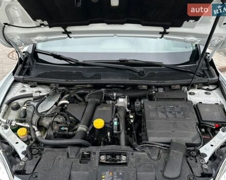 Білий Рено Меган, об'ємом двигуна 1.46 л та пробігом 285 тис. км за 6100 $, фото 22 на Automoto.ua