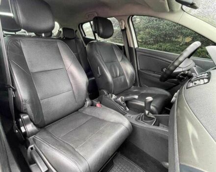 Белый Рено Меган, объемом двигателя 1.5 л и пробегом 340 тыс. км за 6500 $, фото 13 на Automoto.ua