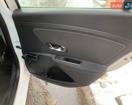 Белый Рено Меган, объемом двигателя 1.46 л и пробегом 290 тыс. км за 6500 $, фото 13 на Automoto.ua