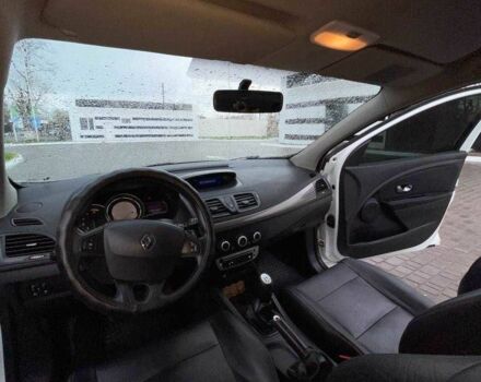 Белый Рено Меган, объемом двигателя 1.5 л и пробегом 340 тыс. км за 6500 $, фото 20 на Automoto.ua