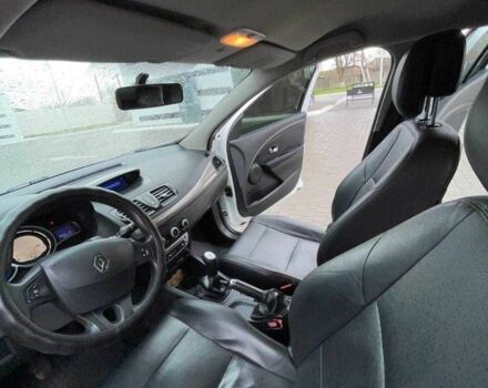 Белый Рено Меган, объемом двигателя 1.5 л и пробегом 340 тыс. км за 6500 $, фото 21 на Automoto.ua