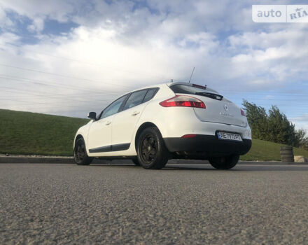 Белый Рено Меган, объемом двигателя 1.5 л и пробегом 309 тыс. км за 7990 $, фото 16 на Automoto.ua