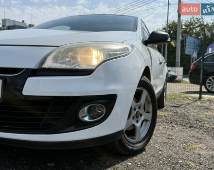 Білий Рено Меган, об'ємом двигуна 1.5 л та пробігом 270 тис. км за 5200 $, фото 5 на Automoto.ua