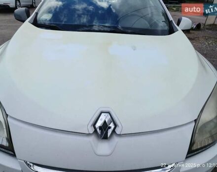 Белый Рено Меган, объемом двигателя 1.46 л и пробегом 179 тыс. км за 4500 $, фото 1 на Automoto.ua