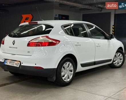 Белый Рено Меган, объемом двигателя 1.5 л и пробегом 320 тыс. км за 7500 $, фото 1 на Automoto.ua
