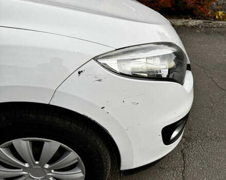 Белый Рено Меган, объемом двигателя 1.46 л и пробегом 175 тыс. км за 6500 $, фото 13 на Automoto.ua