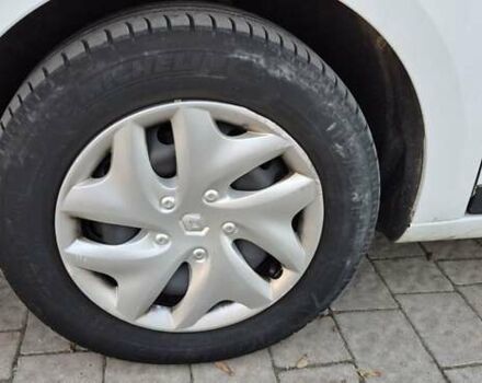 Білий Рено Меган, об'ємом двигуна 1.5 л та пробігом 232 тис. км за 8500 $, фото 9 на Automoto.ua