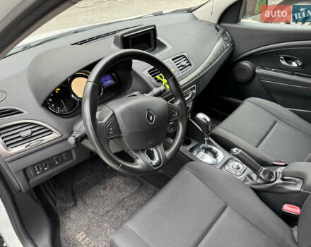 Білий Рено Меган, об'ємом двигуна 1.5 л та пробігом 208 тис. км за 5700 $, фото 6 на Automoto.ua