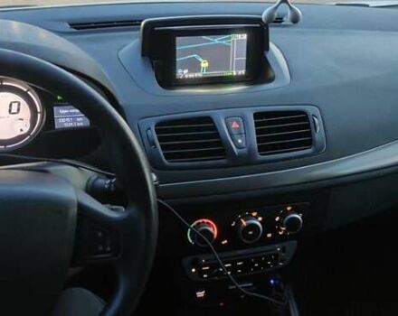 Белый Рено Меган, объемом двигателя 1.5 л и пробегом 330 тыс. км за 7500 $, фото 14 на Automoto.ua