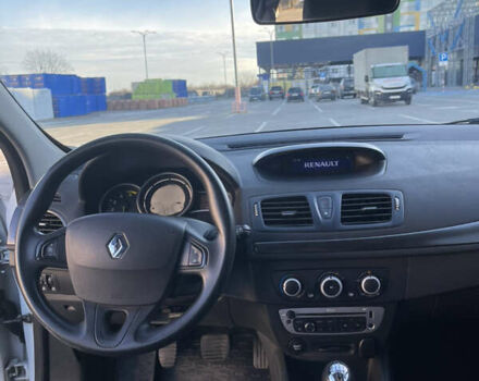 Белый Рено Меган, объемом двигателя 1.5 л и пробегом 224 тыс. км за 7200 $, фото 26 на Automoto.ua