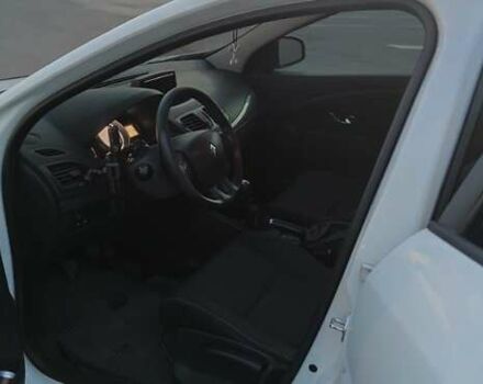 Белый Рено Меган, объемом двигателя 1.5 л и пробегом 330 тыс. км за 7500 $, фото 11 на Automoto.ua