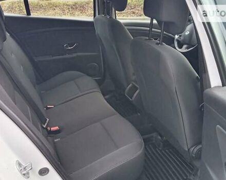 Білий Рено Меган, об'ємом двигуна 1.5 л та пробігом 201 тис. км за 7900 $, фото 13 на Automoto.ua