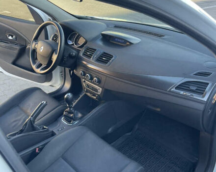 Белый Рено Меган, объемом двигателя 1.5 л и пробегом 224 тыс. км за 7200 $, фото 29 на Automoto.ua