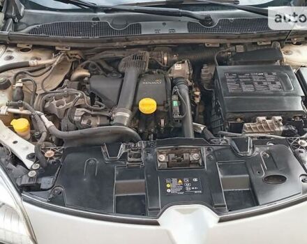 Білий Рено Меган, об'ємом двигуна 1.5 л та пробігом 201 тис. км за 7900 $, фото 14 на Automoto.ua