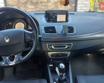Белый Рено Меган, объемом двигателя 1.5 л и пробегом 314 тыс. км за 8000 $, фото 9 на Automoto.ua