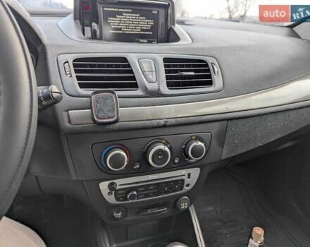Білий Рено Меган, об'ємом двигуна 1.5 л та пробігом 234 тис. км за 5300 $, фото 6 на Automoto.ua