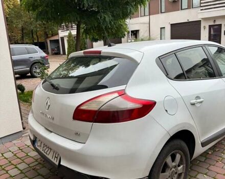 Белый Рено Меган, объемом двигателя 1.5 л и пробегом 230 тыс. км за 4500 $, фото 1 на Automoto.ua