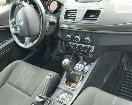 Білий Рено Меган, об'ємом двигуна 1.5 л та пробігом 201 тис. км за 7900 $, фото 11 на Automoto.ua