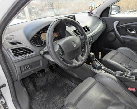Білий Рено Меган, об'ємом двигуна 1.5 л та пробігом 234 тис. км за 5300 $, фото 5 на Automoto.ua