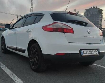 Белый Рено Меган, объемом двигателя 1.5 л и пробегом 330 тыс. км за 7500 $, фото 3 на Automoto.ua