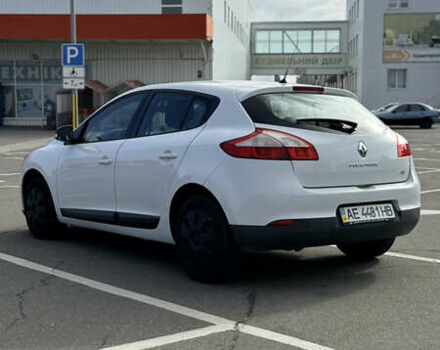 Белый Рено Меган, объемом двигателя 1.46 л и пробегом 224 тыс. км за 6700 $, фото 3 на Automoto.ua