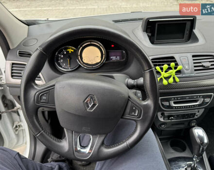 Білий Рено Меган, об'ємом двигуна 1.5 л та пробігом 208 тис. км за 5700 $, фото 10 на Automoto.ua