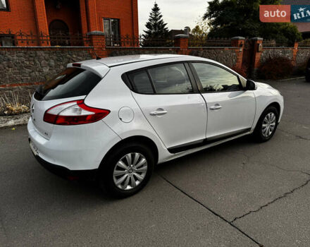 Белый Рено Меган, объемом двигателя 1.46 л и пробегом 175 тыс. км за 6500 $, фото 1 на Automoto.ua