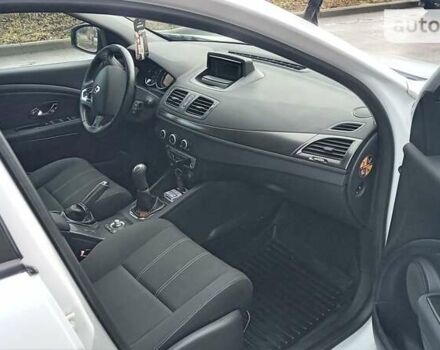 Білий Рено Меган, об'ємом двигуна 1.5 л та пробігом 201 тис. км за 7900 $, фото 12 на Automoto.ua