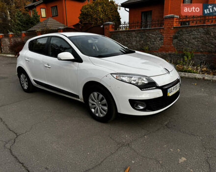 Белый Рено Меган, объемом двигателя 1.46 л и пробегом 175 тыс. км за 6500 $, фото 3 на Automoto.ua