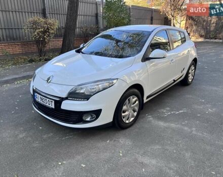 Белый Рено Меган, объемом двигателя 1.6 л и пробегом 193 тыс. км за 12100 $, фото 4 на Automoto.ua