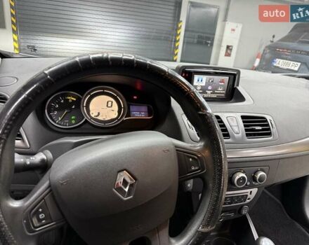 Белый Рено Меган, объемом двигателя 1.5 л и пробегом 320 тыс. км за 7500 $, фото 11 на Automoto.ua