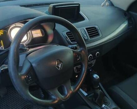 Белый Рено Меган, объемом двигателя 1.5 л и пробегом 330 тыс. км за 7500 $, фото 12 на Automoto.ua