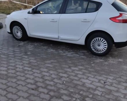 Белый Рено Меган, объемом двигателя 1.46 л и пробегом 220 тыс. км за 7099 $, фото 1 на Automoto.ua