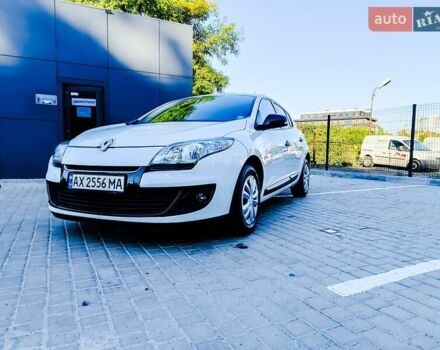 Білий Рено Меган, об'ємом двигуна 1.5 л та пробігом 227 тис. км за 7700 $, фото 5 на Automoto.ua