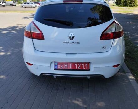 Белый Рено Меган, объемом двигателя 1.5 л и пробегом 233 тыс. км за 7000 $, фото 3 на Automoto.ua