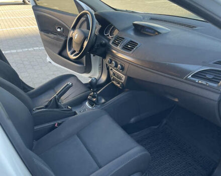 Белый Рено Меган, объемом двигателя 1.5 л и пробегом 224 тыс. км за 7200 $, фото 31 на Automoto.ua