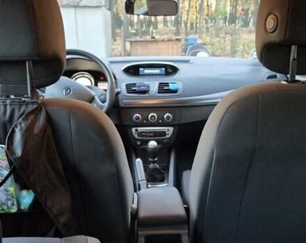 Білий Рено Меган, об'ємом двигуна 1.5 л та пробігом 232 тис. км за 8500 $, фото 11 на Automoto.ua